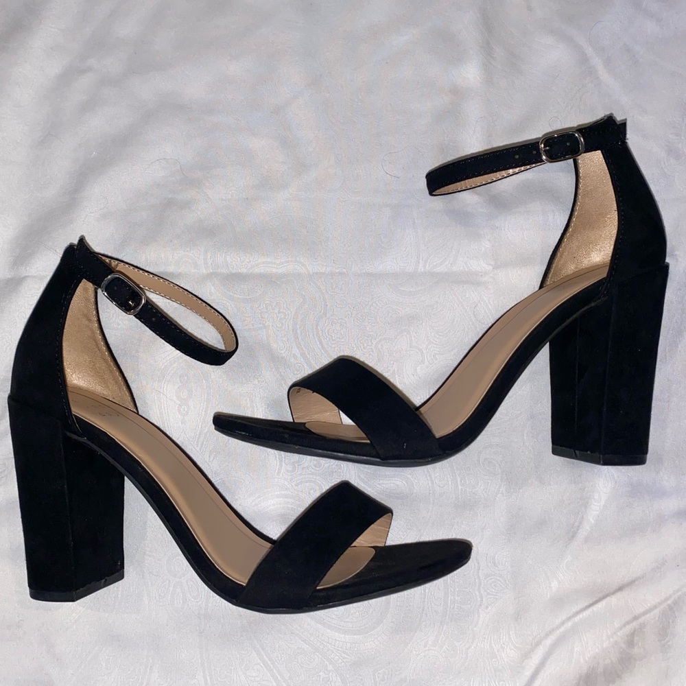 Black Sandal Heel Size 7